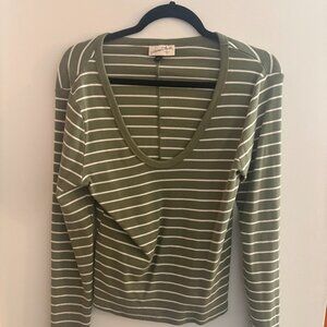 Long Sleeve Scoop Neck Ribbed T-Shirt